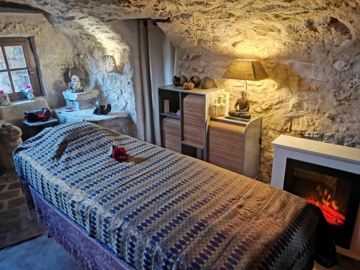 Servas La Chaumiere Magique Des Elfes Et Ses Enigmes住宿加早餐旅馆 外观 照片