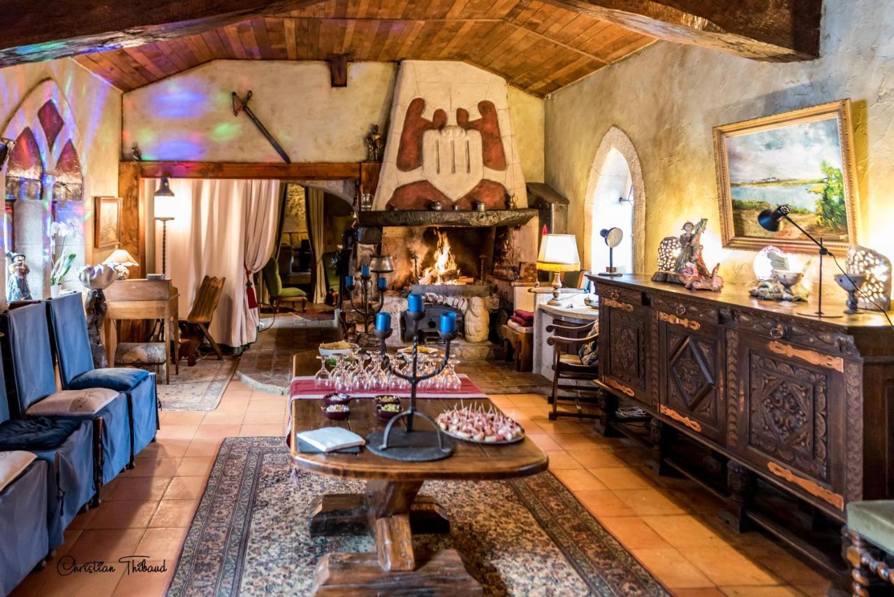 Servas La Chaumiere Magique Des Elfes Et Ses Enigmes住宿加早餐旅馆 外观 照片
